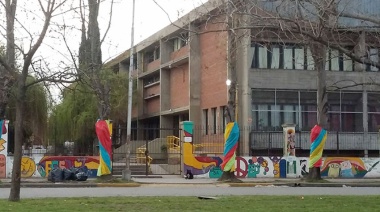 Imponen el nombre de "Dr. Raúl Ricardo Alfonsín" a la EES N°7