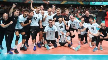 Historia en los Panamericanos: Richards se aseguró una medalla y va por la dorada