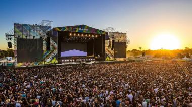 FMK, entre Blink-182 y Arcade Fire, en el line up confirmado del Lollapalooza 2024