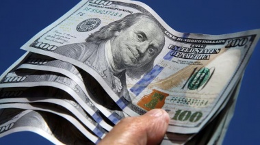 El dólar blue arrancó la semana en baja