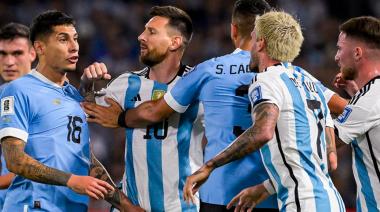 El Uruguay de Bielsa le quitó el invicto a los campeones del mundo