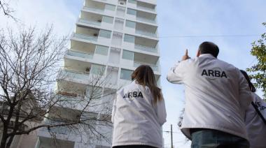 Axel Kicillof busca aumentar el impuesto inmobiliario en la Provincia de Buenos Aires hasta un 300%: cuánto se pagaría
