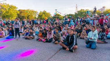 Culminó el festival: alegría por la continuidad y promesa de carrozas para el 2025