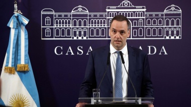 El Gobierno anunció que cerrará dos organismos públicos y despedirá a 900 empleados