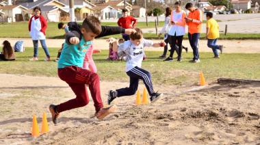 Inicia la actividad de la Escuela Municipal de Atletismo para niños