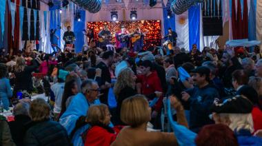 Con gran fervor patriótico, Necochea celebró el Día de la Independencia