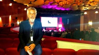 Rocanroll: “Jugar un poco con los regresos de las bandas”