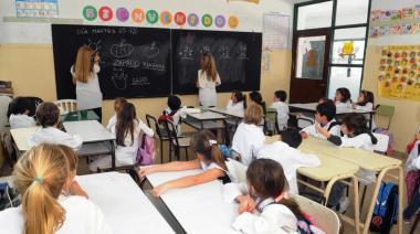 También buscan restringir el uso de celulares en las escuelas bonaerenses