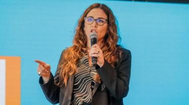 Jimena López: “Licitar es la única forma de transparentar el proceso”