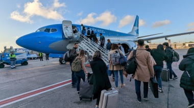 Continúa el paro en Aerolíneas: 37.000 pasajeros afectados y más de 300 vuelos cancelados