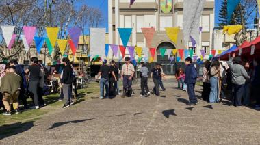 Fetival Scout en plena Plaza Dardo Rocha