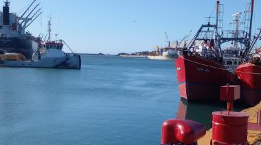 Destacado movimiento de buques pesqueros en Puerto Quequén