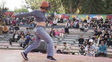 Variedad de talentos en la Fiesta de la Primavera: Ziuck, campeón del Koliseo