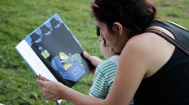 Maratón de Lectura en la Plaza Dardo Rocha: mirá todas las propuestas