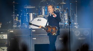 Paul McCartney deslumbró en River: nostalgia beatle, la magia intacta y un artista empeñado en hacer más grande su leyenda