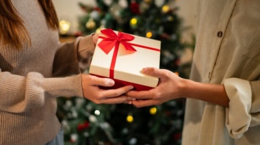 Cómo responder a un regalo que no te gusta de navidad: Chat GPT da algunos consejos