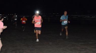 Este sábado es la carrera nocturna por la playa