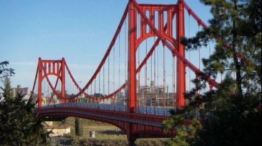 Puente Colgante: transito cortado por recambio de luminarias