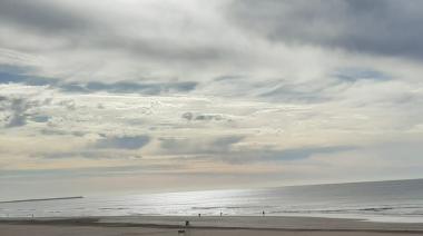 Pronóstico: Nublado y caluroso