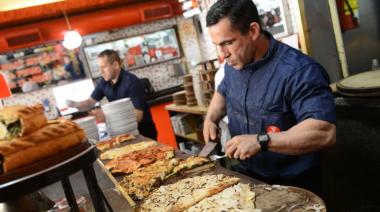 Una pizzería de Buenos Aires fue elegida por un medio británico como una de las mejores del mundo