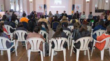 Relanzan el programa de becas para estudiantes de nivel superior