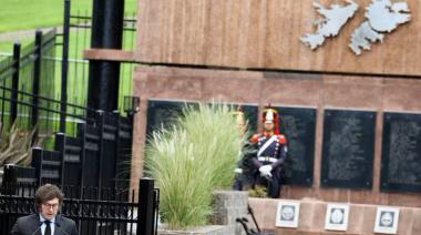 Malvinas: Milei firmó decreto para reconocer a soldados como subtenientes de reserva