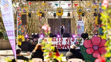 Hoy: Fiesta de la Primavera en la Plaza Dardo Rocha