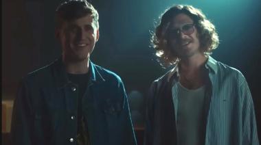 Louta y Bándalos Chinos versionan a Charly García en la publicidad de Quilmes para Qatar 2022