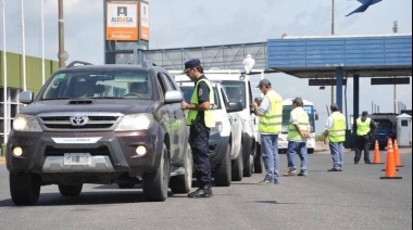Si vas a salir de vacaciones en auto no te pueden faltar estos papeles