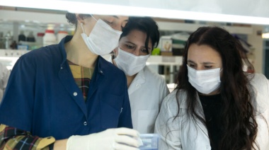 Autorizan los estudios de Fases II y III de la vacuna ARVAC Cecilia Grierson contra el coronavirus