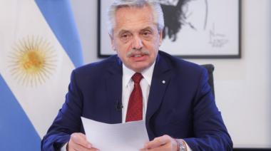 Alberto Fernández dijo que "cumplió con su palabra" y apuntó contra Macri: "Prometió pobreza cero y dejó gente hambrienta"