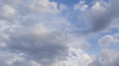Pronóstico: más nuboso pero sigue el calor