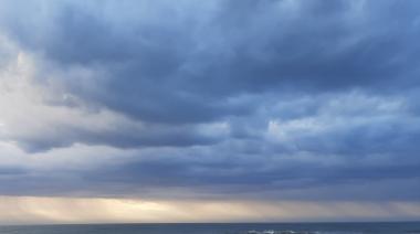 Pronóstico: Mayormente nublado y ventoso