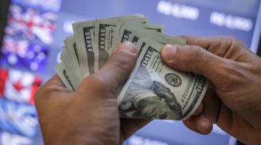 El dólar blue subió $5 en la semana