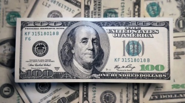 El dolar blue arranca la semana en baja