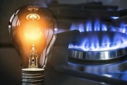 El Gobierno postergó la revisión del cuadro tarifario definitivo de luz y gas