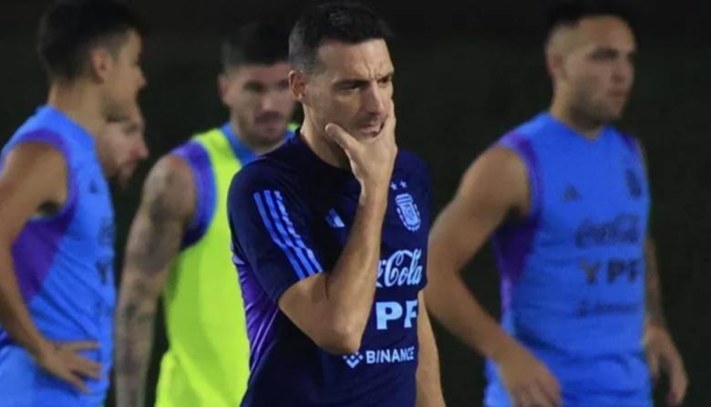 Entrenamiento de la Selección Argentina: Scaloni probó dos equipos con sorpresas