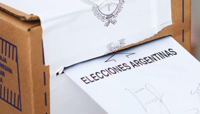 Crónicas de Necochea: Candidatos y sus propuestas políticas, hace 40 años