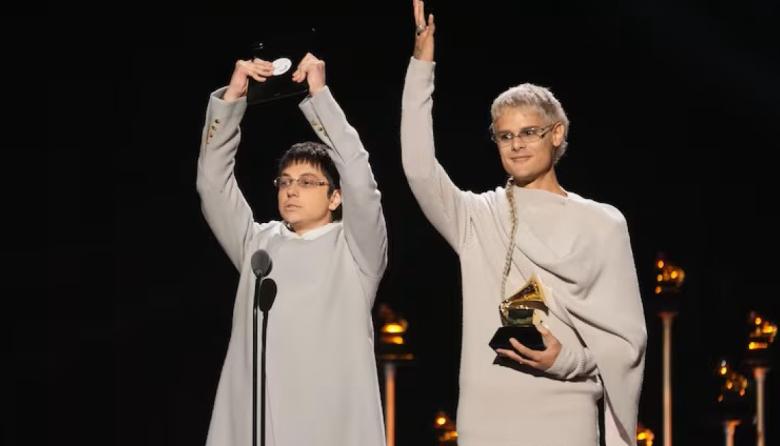 Ca7riel & Paco Amoroso ganaron el Grammy a mejor álbum de rock latino