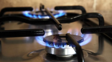 El Gobierno prorrogará hasta julio de 2026 el esquema de subsidios a las tarifas de luz y de gas