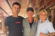 El Croosover menos pensado: Sting anunció el lanzamiento del nuevo disco de Ca7riel y Paco Amoroso